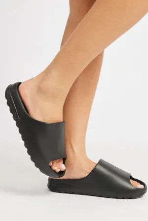 Black Chunky Moulded Slide